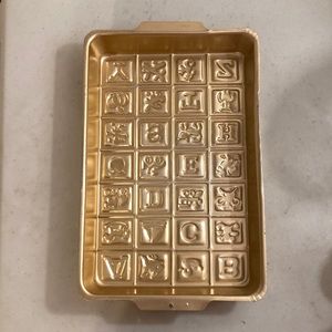 Alphabet Block Design Lightweight Aluminum Cake Pan